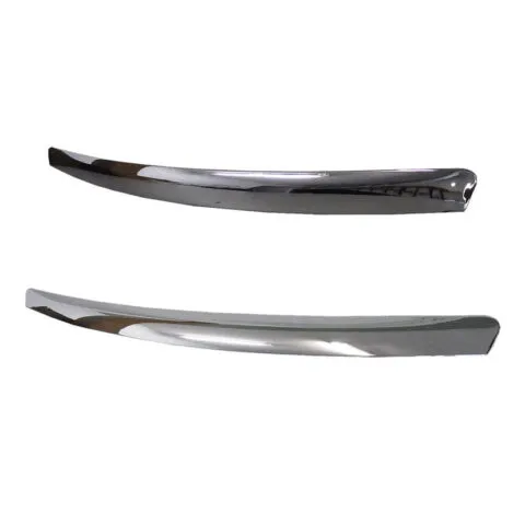 Ford Focus LV Bonnet Mould, Built 3/2008 to 4/2011