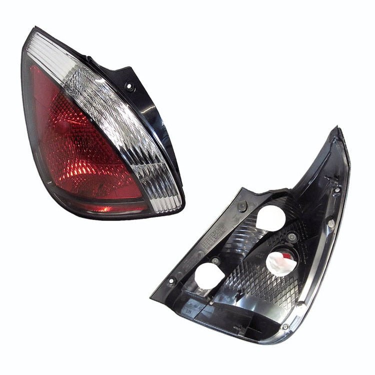 Kia Rio JB 5 Door Hatch Left Tail Light, Built 5/2005 to 6/2011